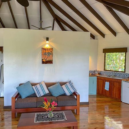 Villa Vakanananu Retreat à Matei Extérieur photo